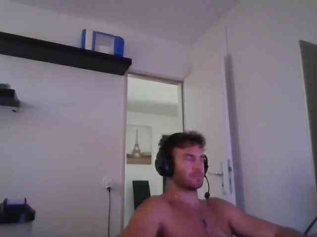 alphah-hunk Live Webcam on BongaCams