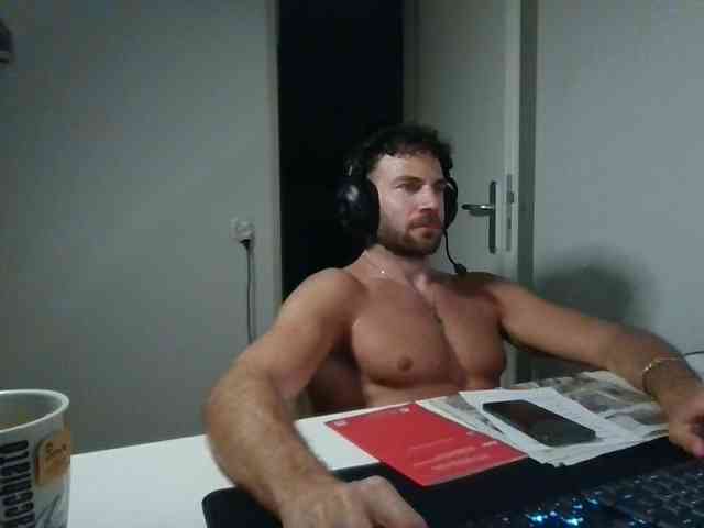 alphah-hunk