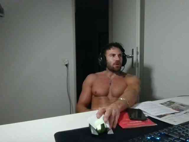 alphah-hunk