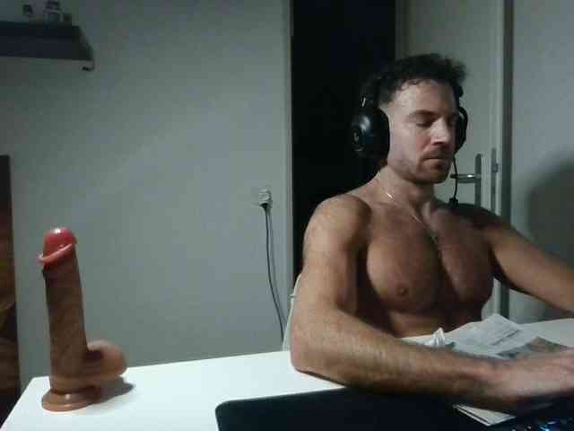 alphah-hunk