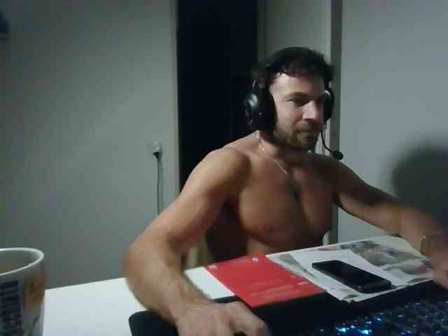 alphah-hunk