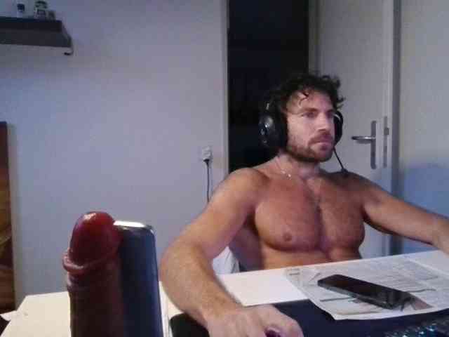 alphah-hunk