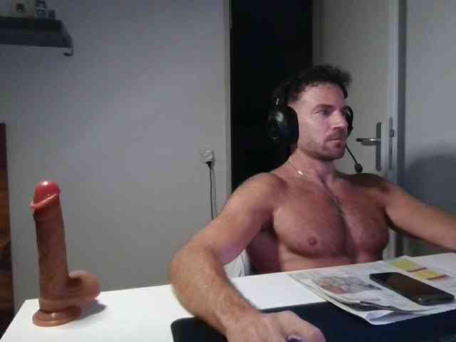 alphah-hunk