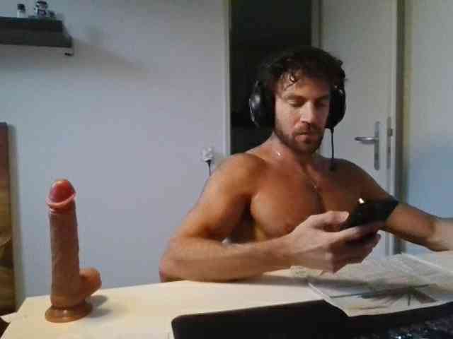 alphah-hunk