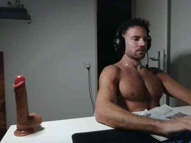 alphah-hunk alphah-hunk