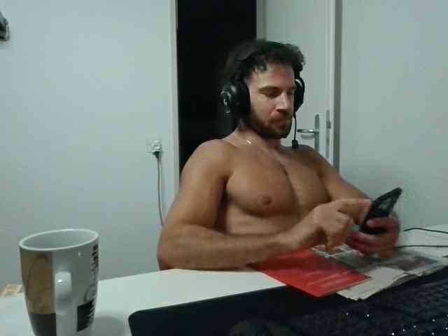 alphah-hunk