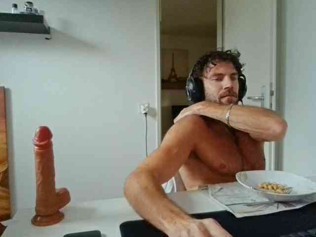 alphah-hunk alphah-hunk