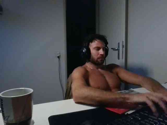 alphah-hunk alphah-hunk
