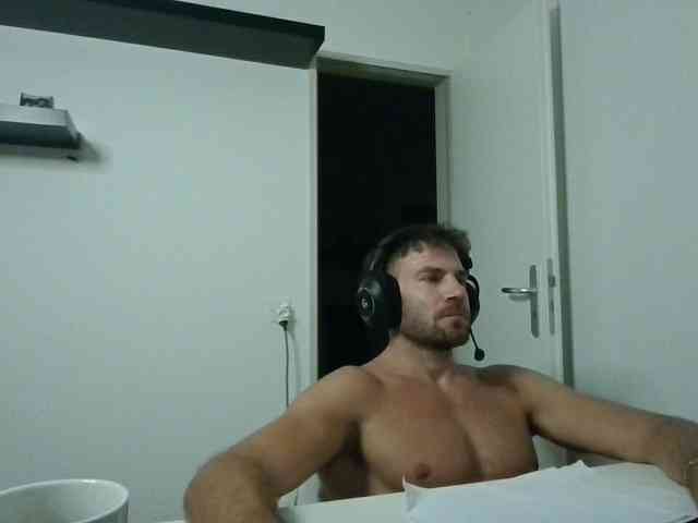 alphah-hunk Sex Cam Show