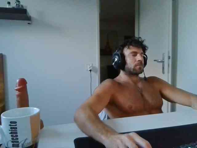 alphah-hunk