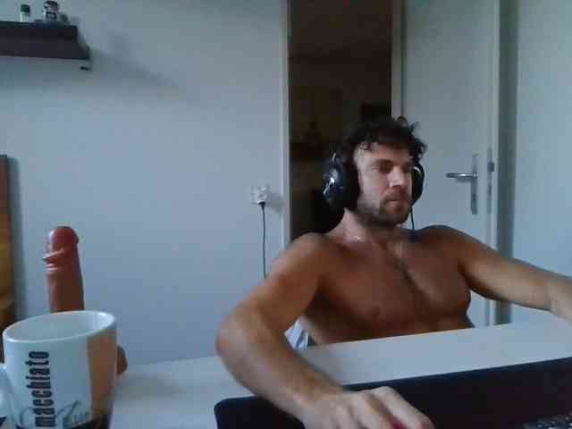 alphah-hunk