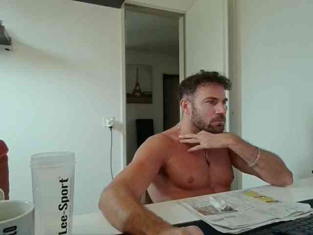 alphah-hunk alphah-hunk