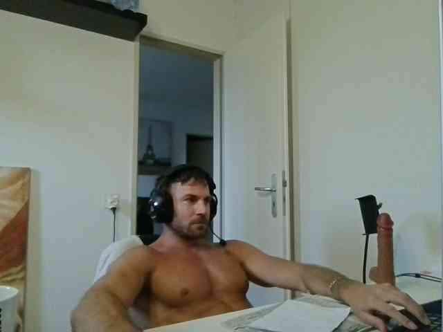 alphah-hunk