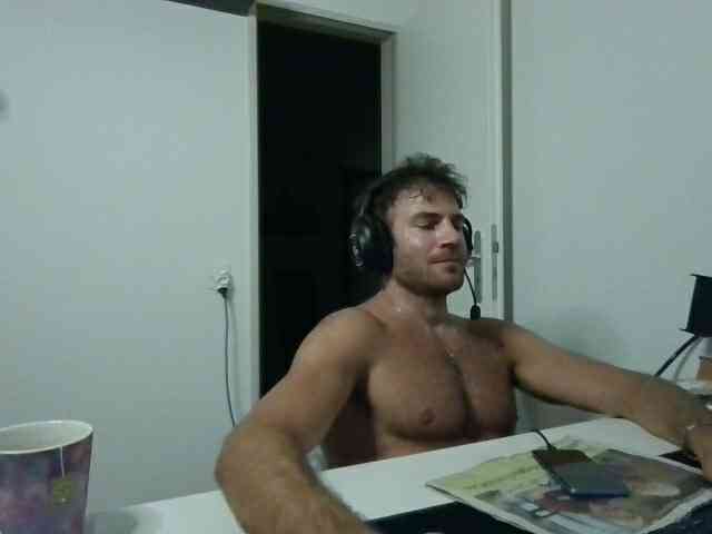 alphah-hunk