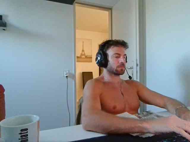 alphah-hunk