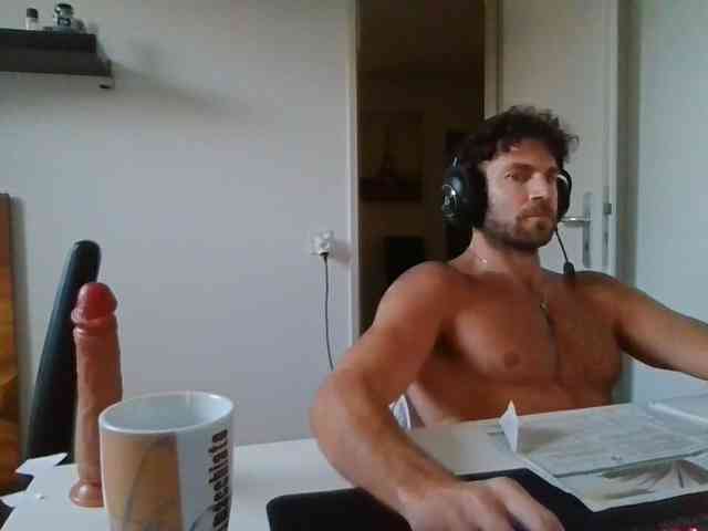 alphah-hunk