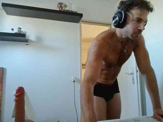 alphah-hunk