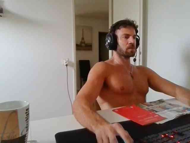 alphah-hunk alphah-hunk