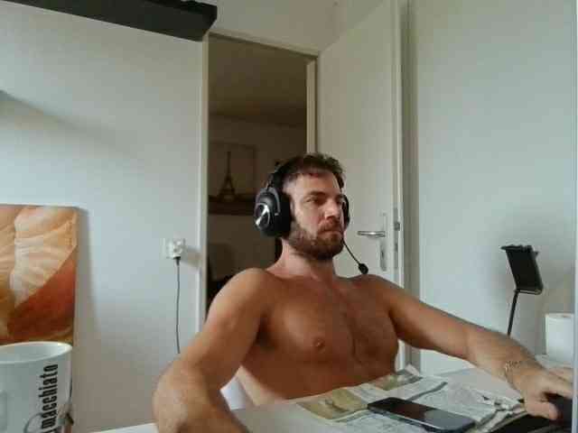 alphah-hunk