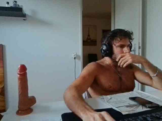 alphah-hunk alphah-hunk