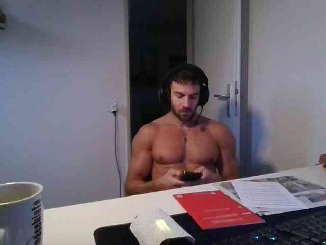 alphah-hunk