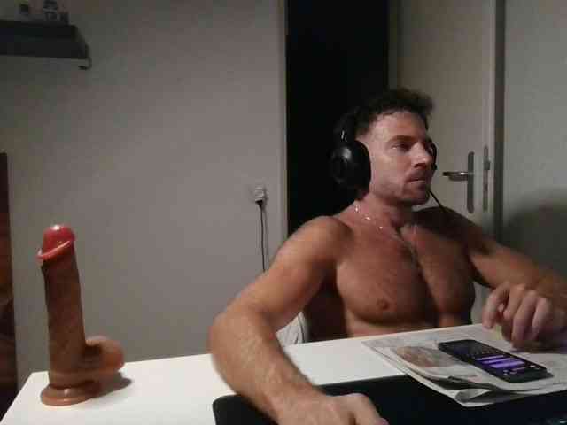 alphah-hunk