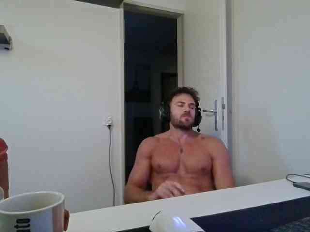 alphah-hunk