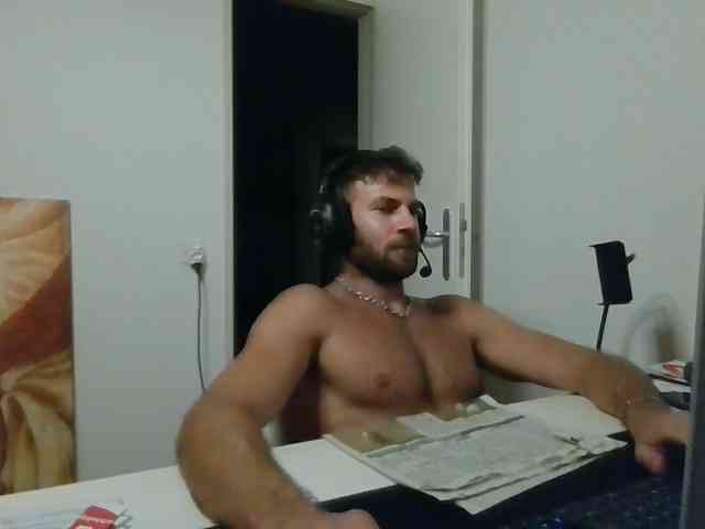 alphah-hunk