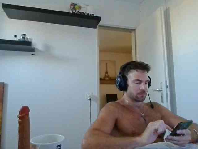 alphah-hunk