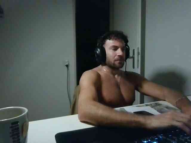 alphah-hunk