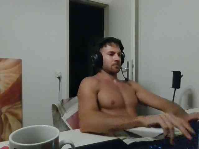 alphah-hunk