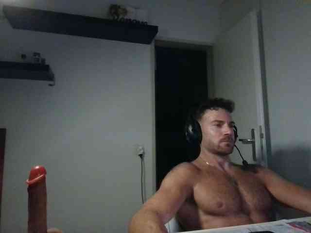 alphah-hunk alphah-hunk