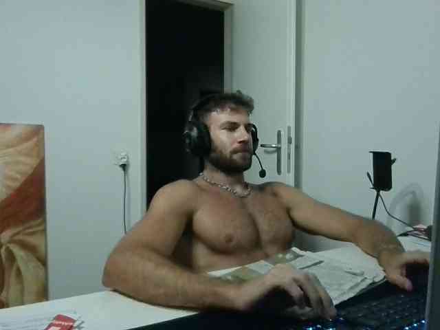 alphah-hunk