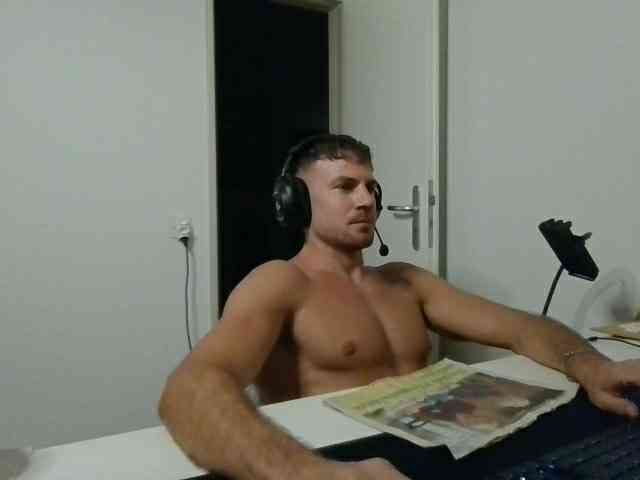 alphah-hunk