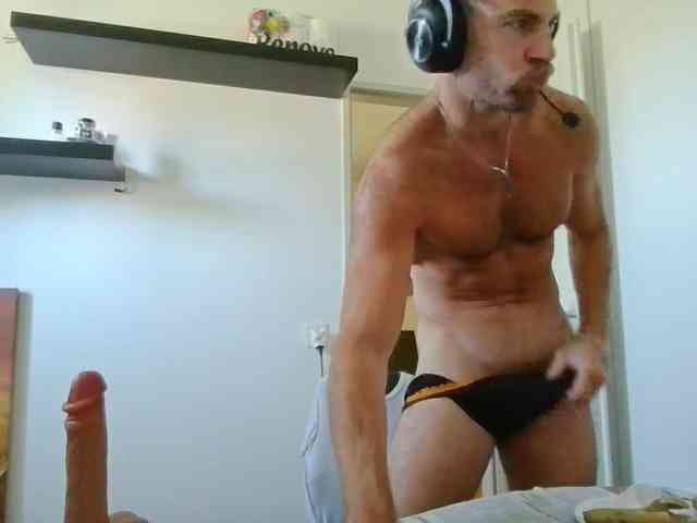alphah-hunk