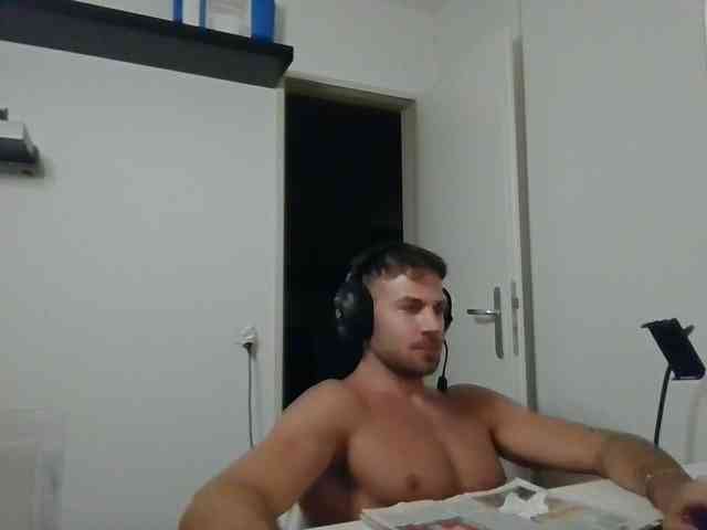 alphah-hunk
