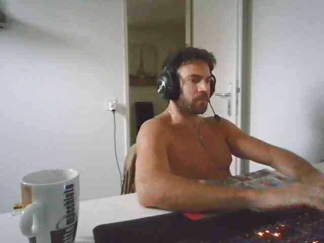 alphah-hunk