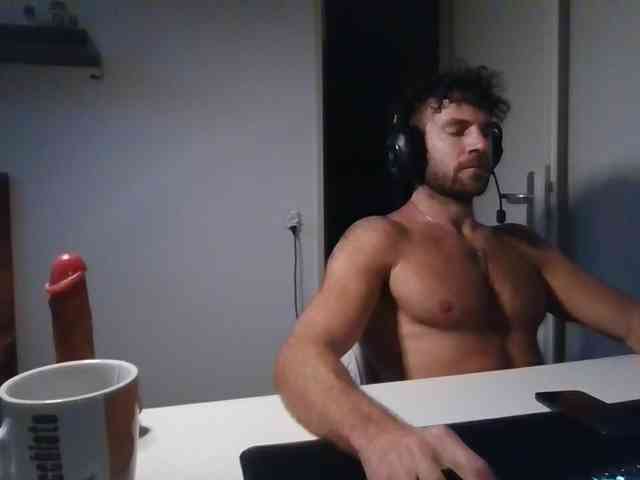 alphah-hunk