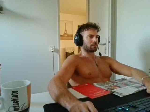 alphah-hunk
