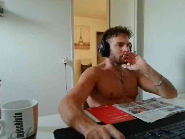 alphah-hunk alphah-hunk
