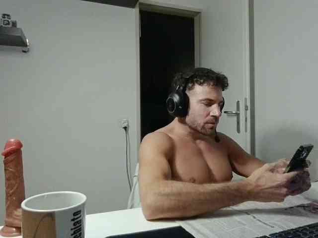 alphah-hunk