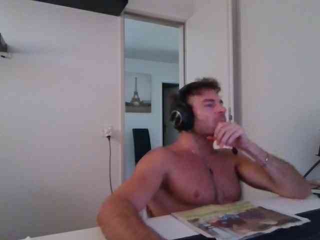 alphah-hunk Live Webcam on BongaCams