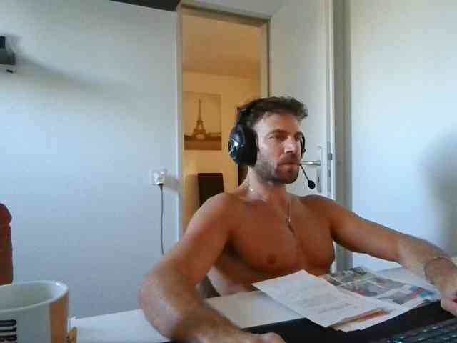 alphah-hunk