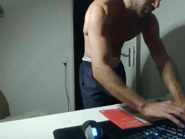 alphah-hunk