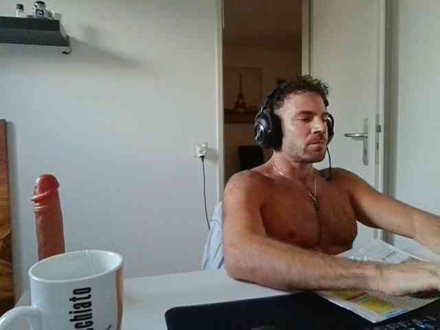 alphah-hunk alphah-hunk