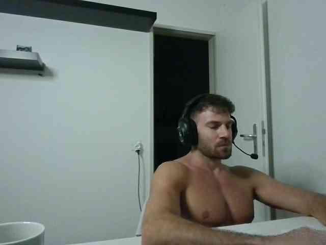 alphah-hunk