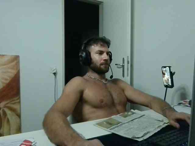 alphah-hunk