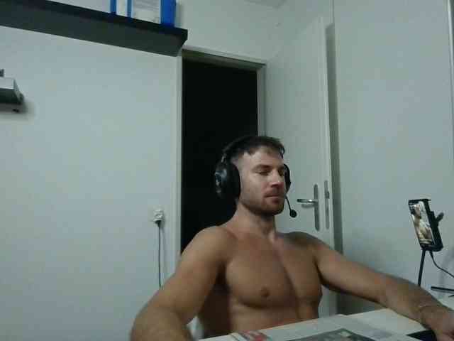 alphah-hunk alphah-hunk