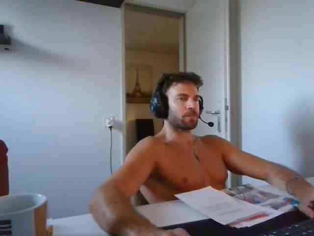 alphah-hunk alphah-hunk
