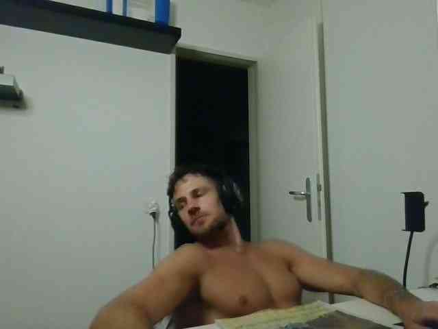 alphah-hunk